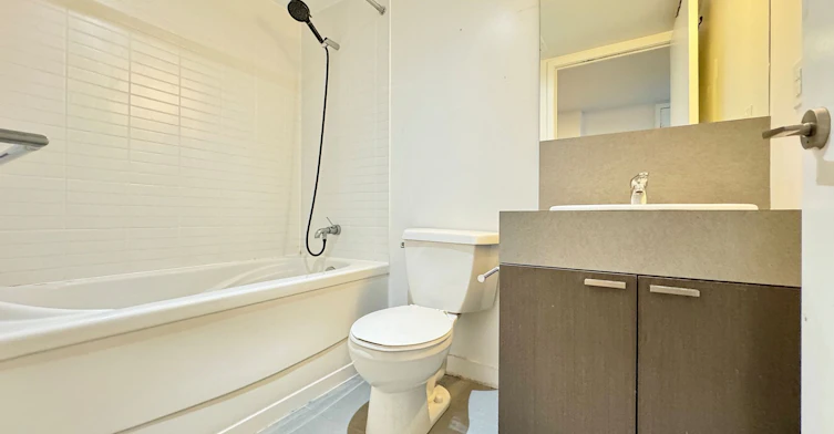 1008-110 Charles Street E, Toronto, ON, M4Y 1T5 - 12