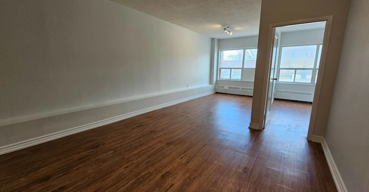 201-1801 Eglinton Avenue W, Toronto, ON, M6E 2H8 - 7