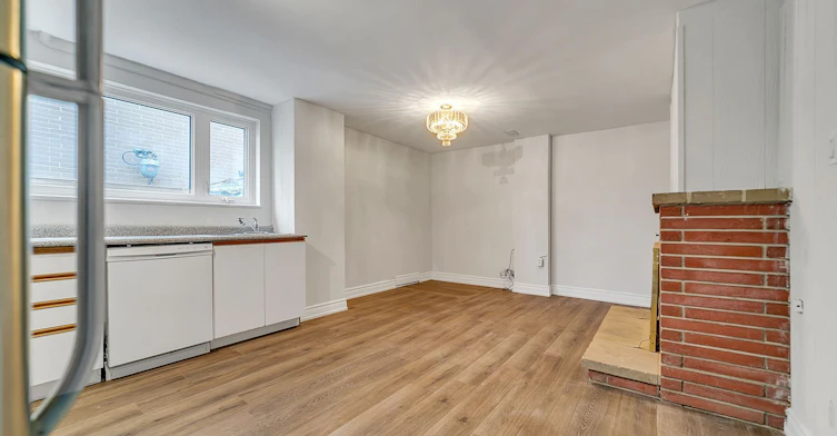 Bsmt-31 Larabee Crescent, Toronto, ON, M3A 3E6 - 11