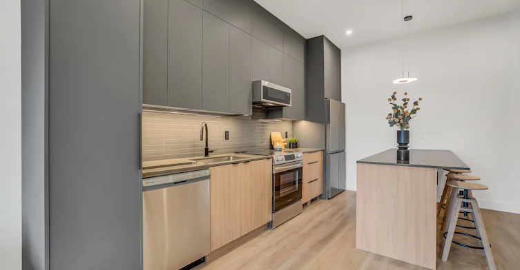 Unit 2-1169 Davenport Road, Toronto, ON, M6H 2G6 - 7
