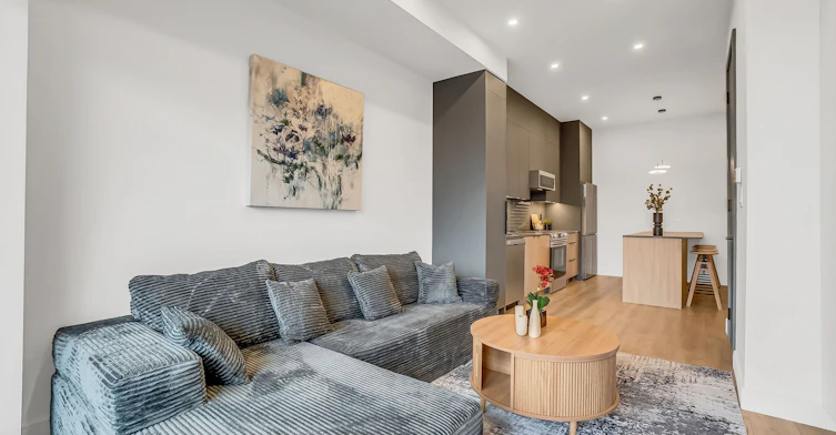 Unit 2-1169 Davenport Road, Toronto, ON, M6H 2G6 - 4