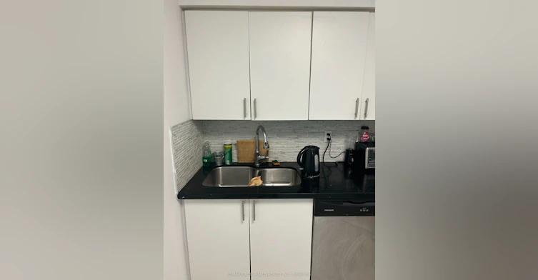 1012-91 Townsgate Drive, Vaughan, ON, L4J 8E8 - 7