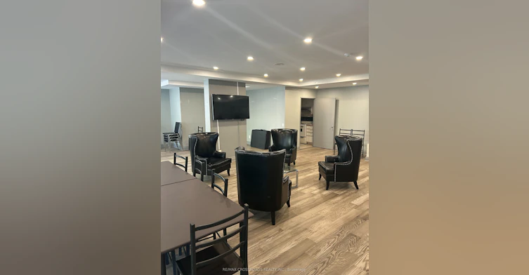 1012-91 Townsgate Drive, Vaughan, ON, L4J 8E8 - 11