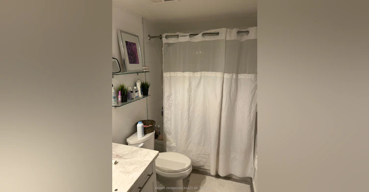 1012-91 Townsgate Drive, Vaughan, ON, L4J 8E8 - 4