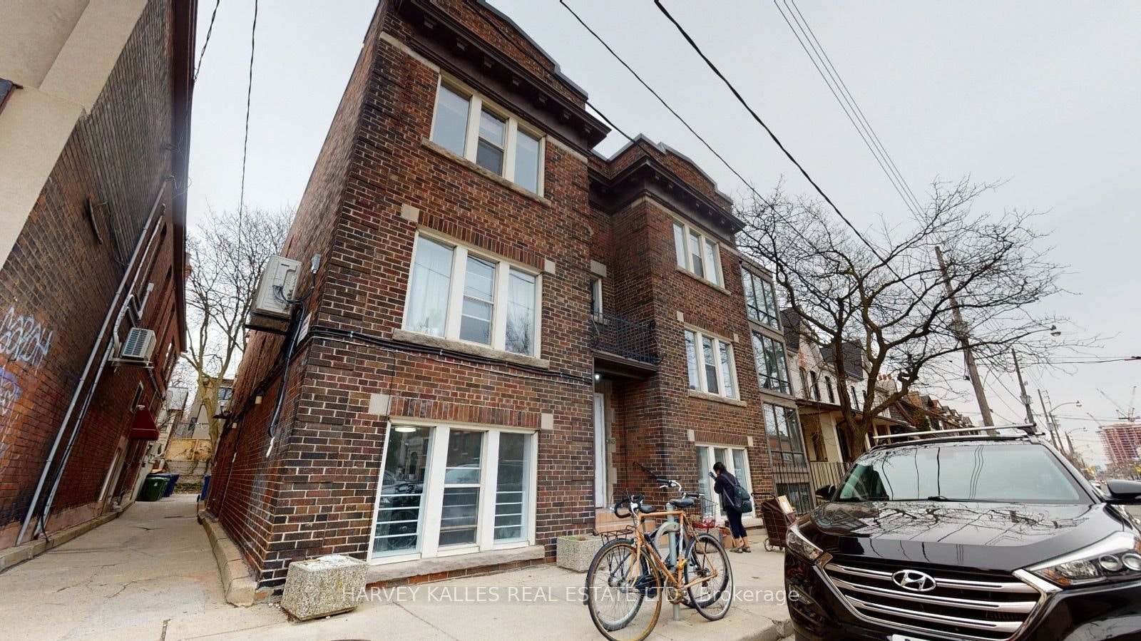 2-1065 Bathurst Street, Toronto, ON, M5R 3G8