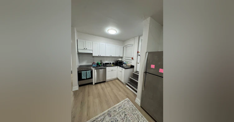 2-1065 Bathurst Street, Toronto, ON, M5R 3G8 - 2