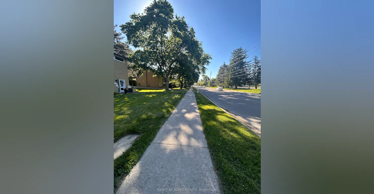 25-84 Barber Greene Road, Toronto, ON, M3C 1Z9 - 5