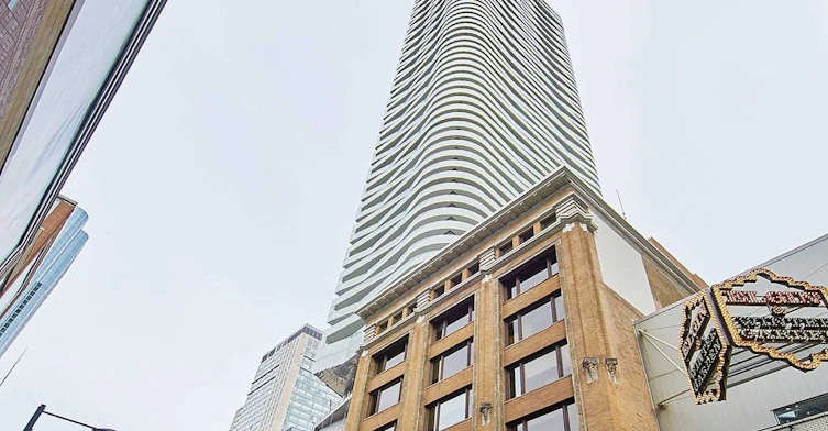 3508-197 Yonge Street, Toronto, ON, M5B 1M4