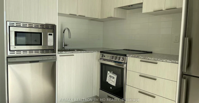 2501-501 Yonge Street, Toronto, ON, M4Y 1Y4 - 5