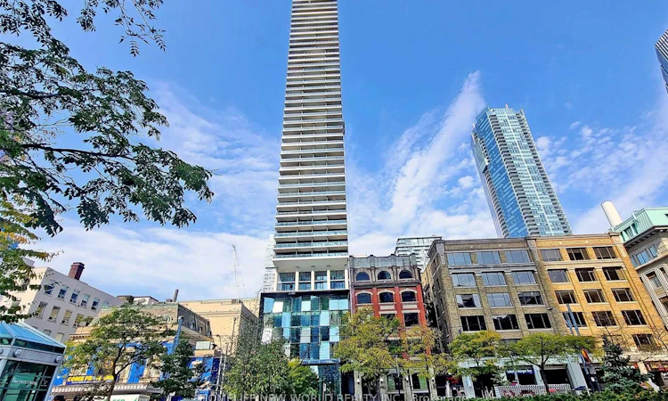 2703-224 King Street W
