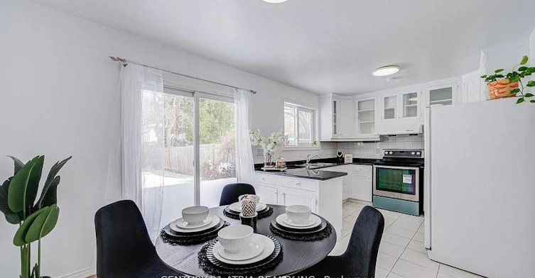 154 Freshmeadow Drive, Toronto, ON, M2H 2R1 - 11
