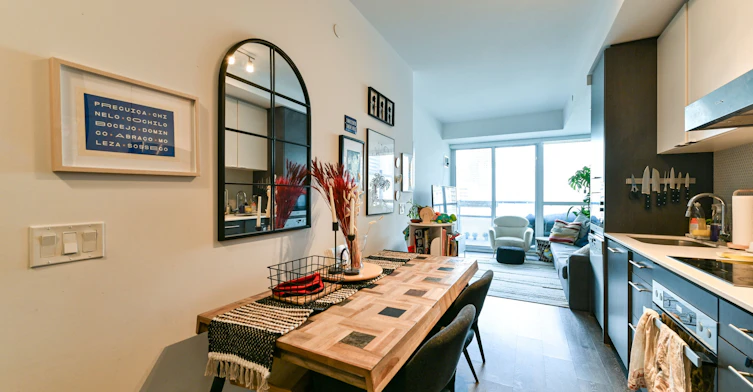 1008-11 Lillian Street, Toronto, ON, M4S 2H7 - 6