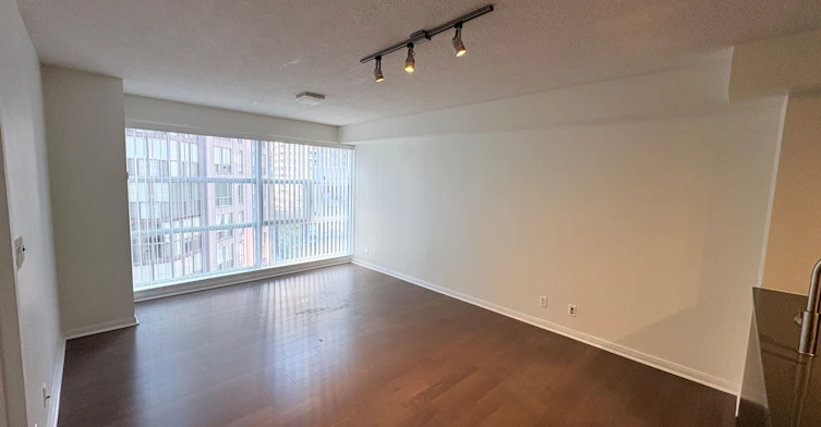 1005-11 St Joseph Street, Toronto, ON, M4Y 3G4 - 7