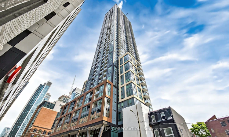 1525-108 Peter Street