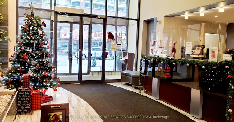 1009-111 Elizabeth Street, Toronto, ON, M5G 1P7 - 13