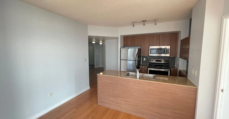 2615-11 Brunel Court, Toronto, ON, M5V 3Y3 - 15