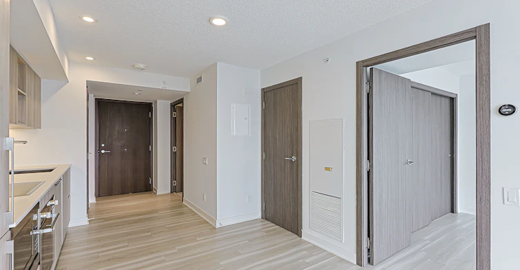 2707-17 Bathurst Street, Toronto, ON, M5V 0N1 - 19