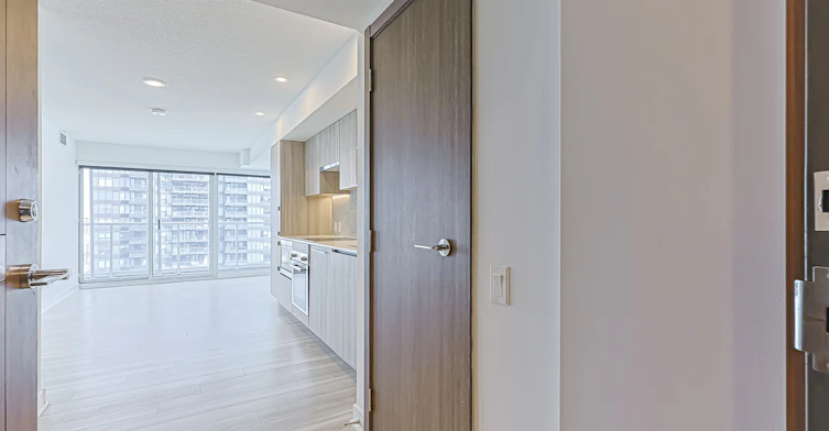 2707-17 Bathurst Street, Toronto, ON, M5V 0N1 - 6