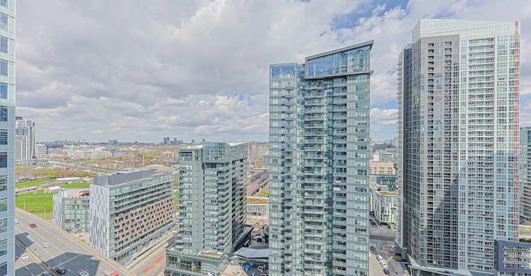 2707-17 Bathurst Street, Toronto, ON, M5V 0N1 - 32