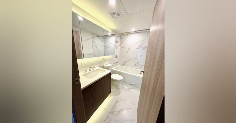 828-3 Concord Cityplace Way N/A, Toronto, ON, M5V 0X4 - 21