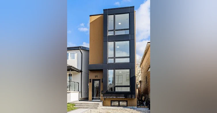1B-171 Cedric Avenue, Toronto, ON, M6C 3X7