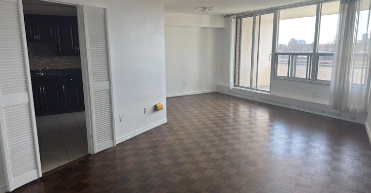 706-60 Pavane Linkway Way, Toronto, ON, M3C 2Y6 - 2