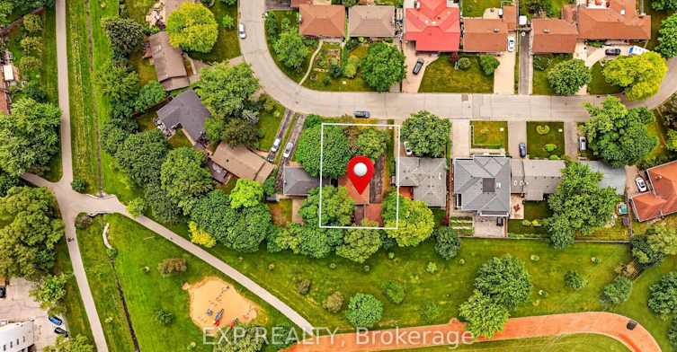 39 Treadgold Crescent, Toronto, ON, M3A 1X1 - 26