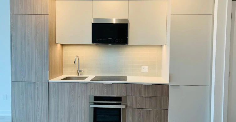 327-28 Eastern Avenue, Toronto, ON, M5A 0Y2 - 2