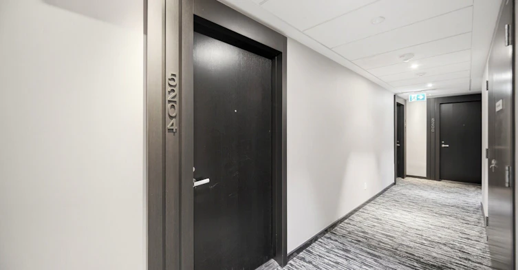 5204-501 Yonge Street, Toronto, ON, M4Y 0G8 - 5
