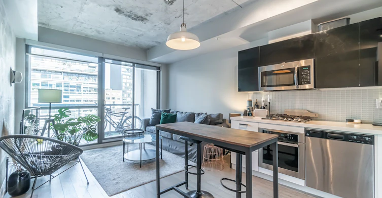 603-39 Brant Street, Toronto, ON, M5V 0M8 - 9