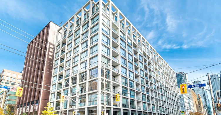 603-39 Brant Street, Toronto, ON, M5V 0M8 - 2