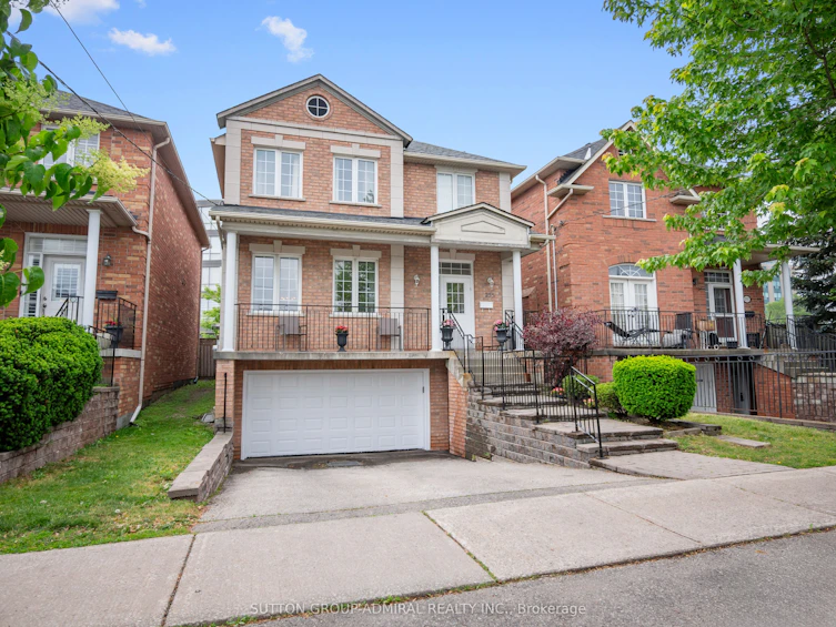 255 Cocksfield Avenue, Toronto, ON, M3H 3T6 - 2
