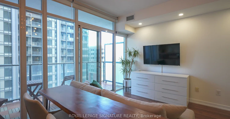 1214-105 George Street, Toronto, ON, M5A 0L4 - 5
