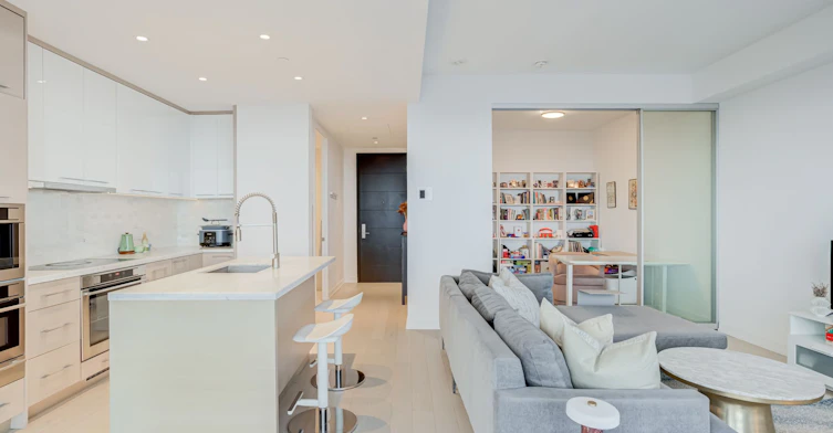 5308-488 University Avenue, Toronto, ON, M5G 0C1 - 5