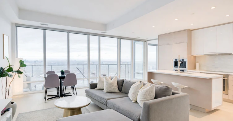 5308-488 University Avenue, Toronto, ON, M5G 0C1