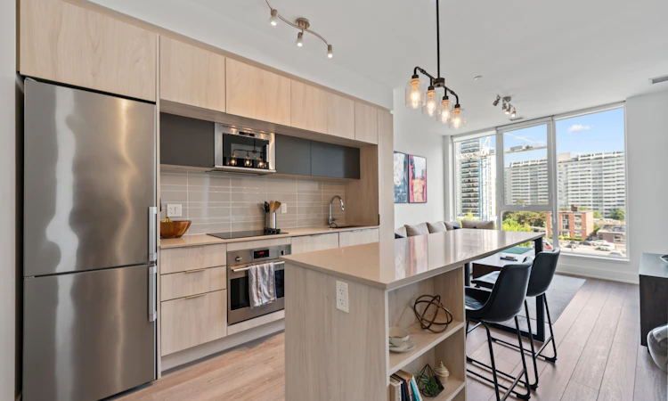 412-1 Belsize Drive