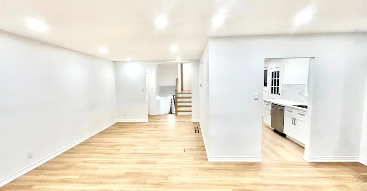 14 Glentworth Road, Toronto, ON, M2J 2E6 - 17