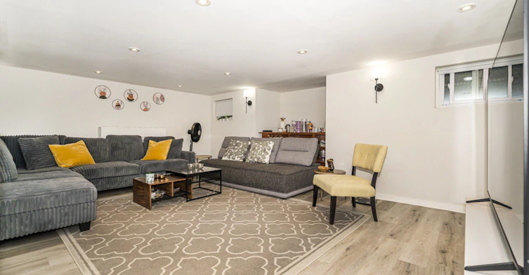 Lower-79 Marmot Street, Toronto, ON, M4S 2T4 - 3