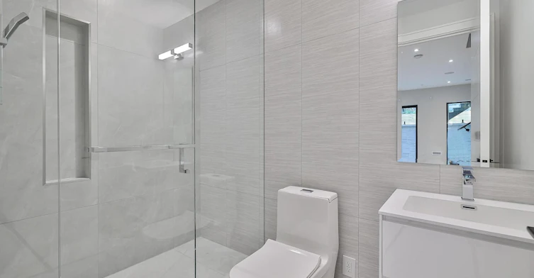741 Woburn Avenue, Toronto, ON, M5M 1M2 - 37