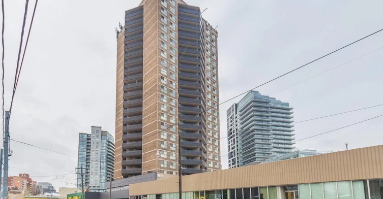 1501-21 Vaughan Road, Toronto, ON, M6G 2N2