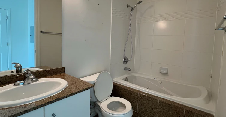 2310-12 Yonge Street, Toronto, ON, M5E 1Z9 - 17