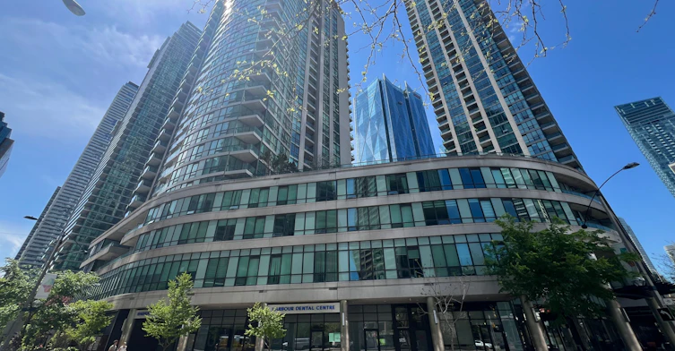 2310-12 Yonge Street, Toronto, ON, M5E 1Z9 - 2