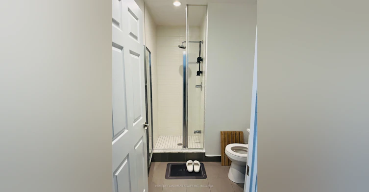 309-127 Queen Street E, Toronto, ON, M5C 1S3 - 5
