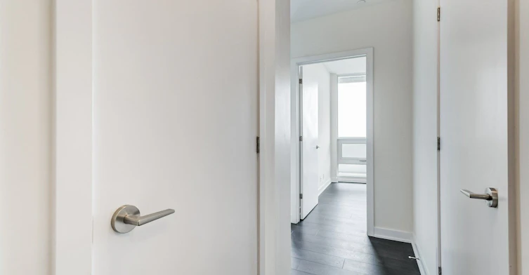 5402-2221 Yonge Street, Toronto, ON, M4S 2B4 - 12