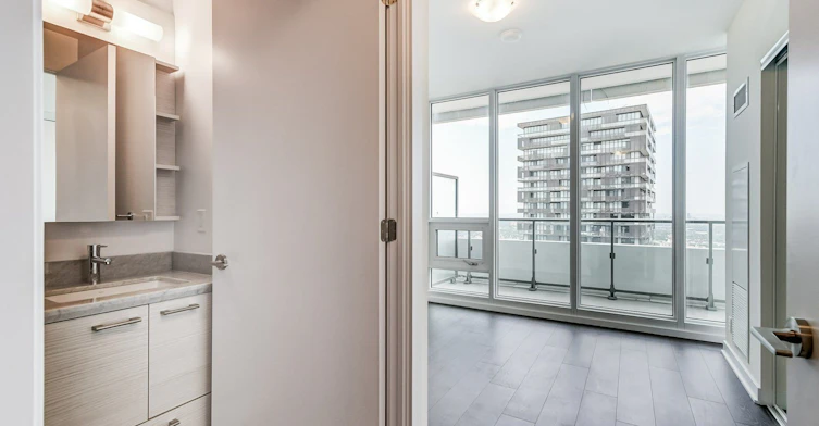 5402-2221 Yonge Street, Toronto, ON, M4S 2B4 - 8