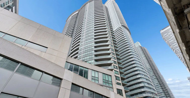 3108-19 Grand Trunk Crescent, Toronto, ON, M5J 3A3