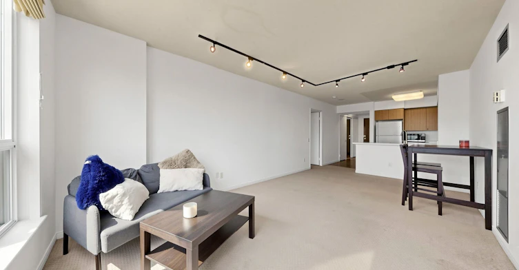 3303-750 Bay Street, Toronto, ON, M5G 1N6 - 4