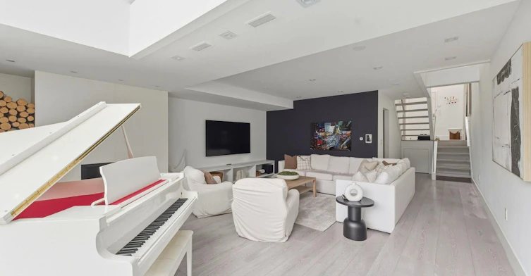 41 Berryman Street, Toronto, ON, M5R 1M7 - 46