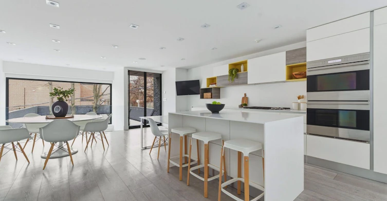 41 Berryman Street, Toronto, ON, M5R 1M7 - 5