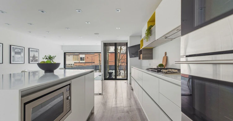41 Berryman Street, Toronto, ON, M5R 1M7 - 10
